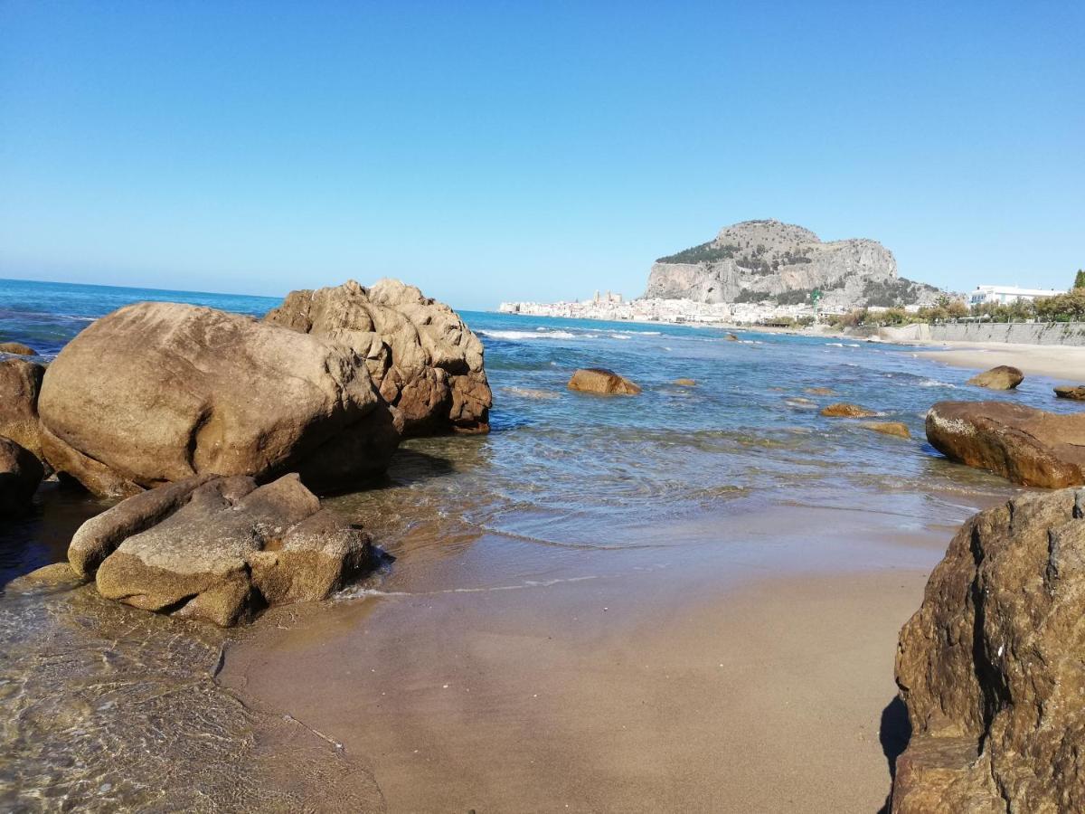 Familyholidays La Finestra Di Fronte Cefalù Exteriör bild
