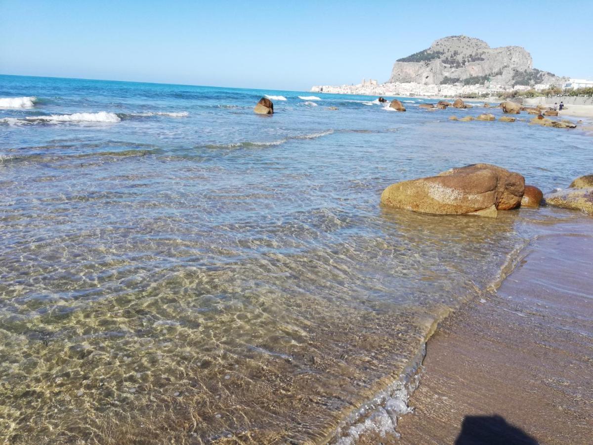 Familyholidays La Finestra Di Fronte Cefalù Exteriör bild