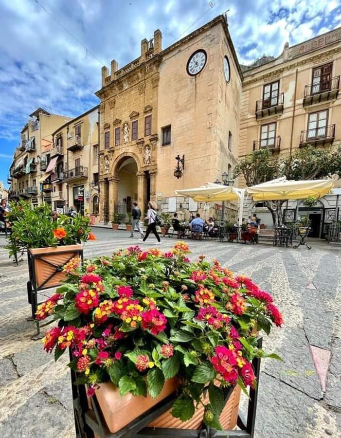Familyholidays La Finestra Di Fronte Cefalù Exteriör bild