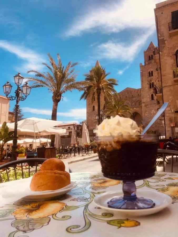 Familyholidays La Finestra Di Fronte Cefalù Exteriör bild
