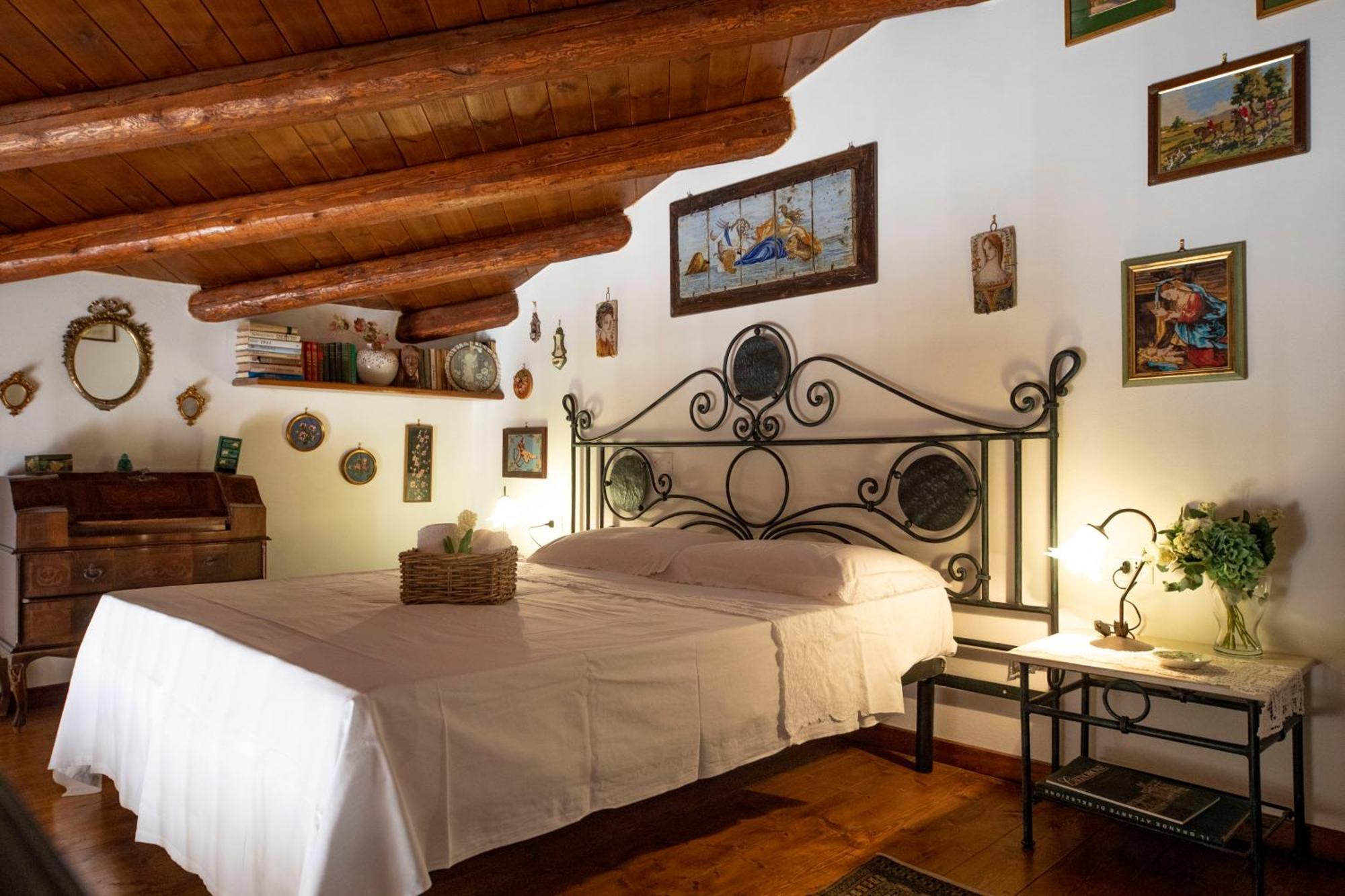 Familyholidays La Finestra Di Fronte Cefalù Exteriör bild