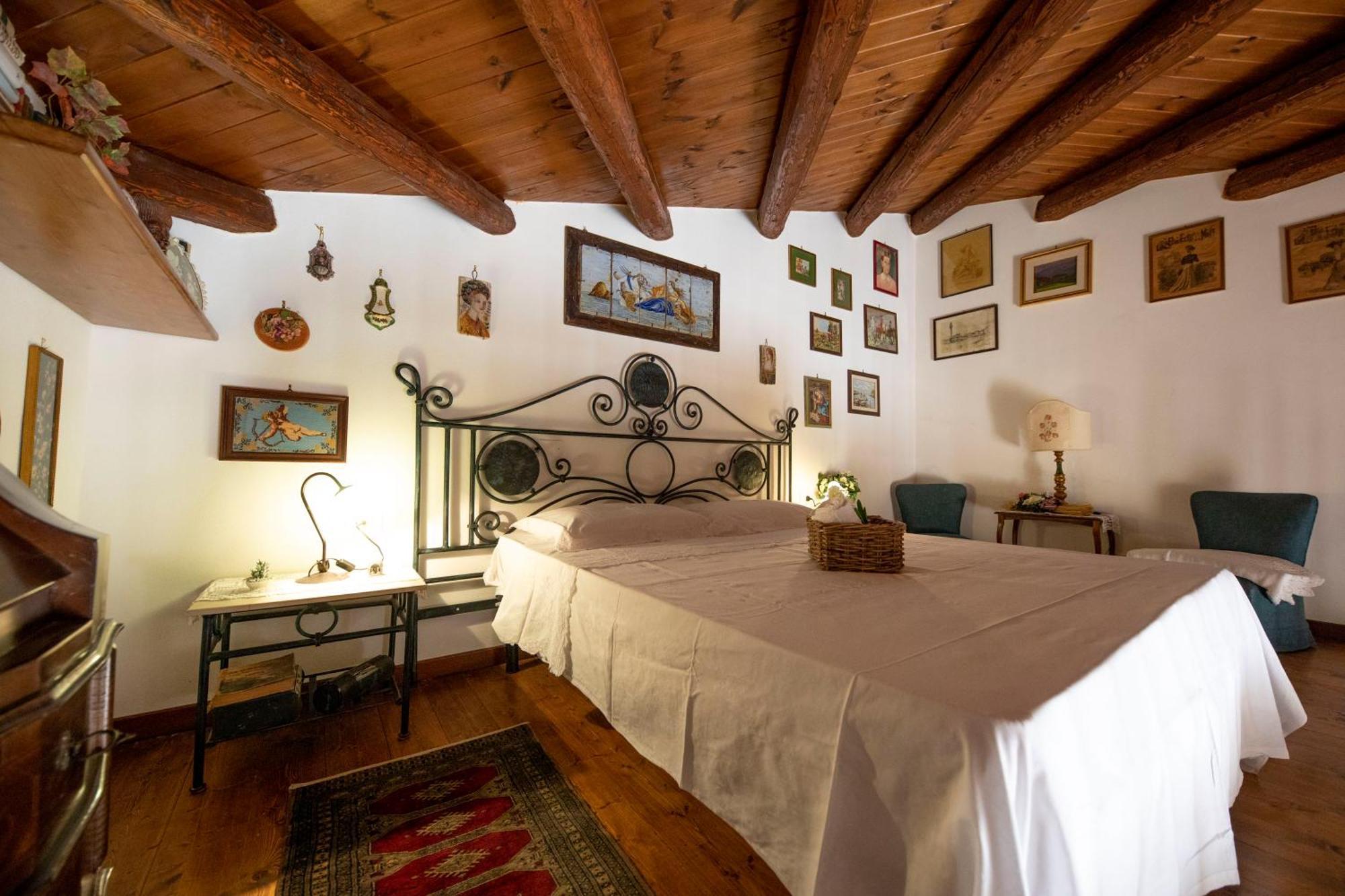 Familyholidays La Finestra Di Fronte Cefalù Exteriör bild