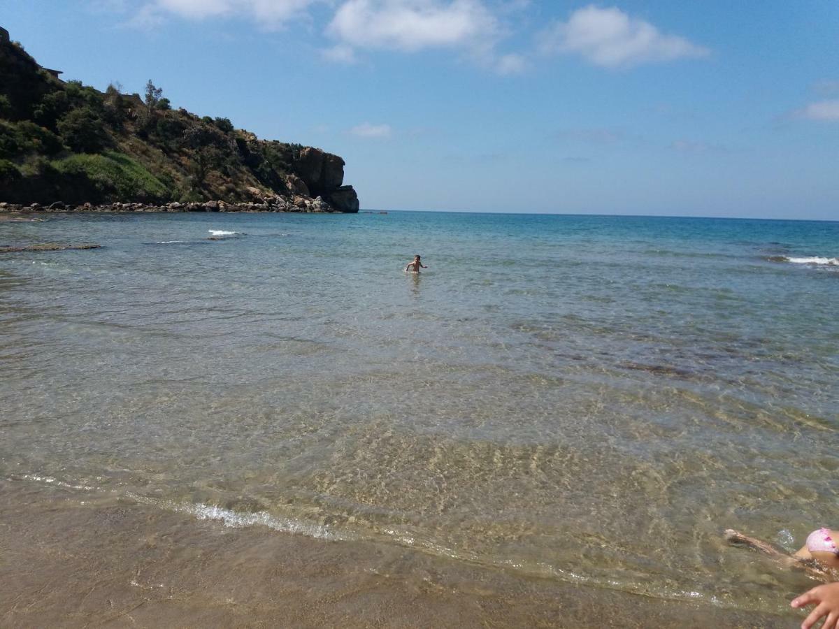 Familyholidays La Finestra Di Fronte Cefalù Exteriör bild